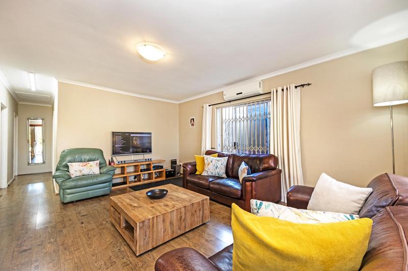 3 Bedroom Property for Sale in Sonstraal Heights Western Cape